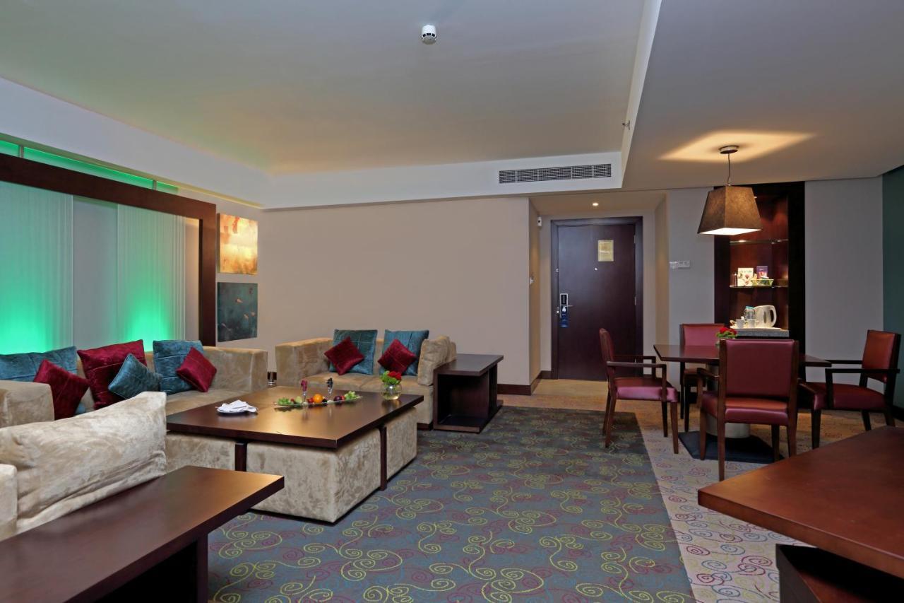 Radisson Blu Hotel, 5*
