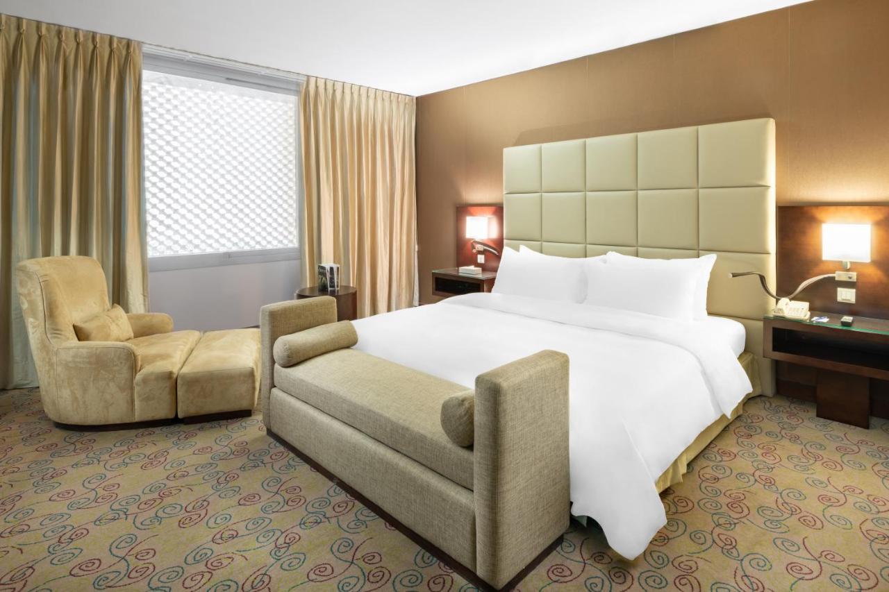 Radisson Blu Hotel, 5*