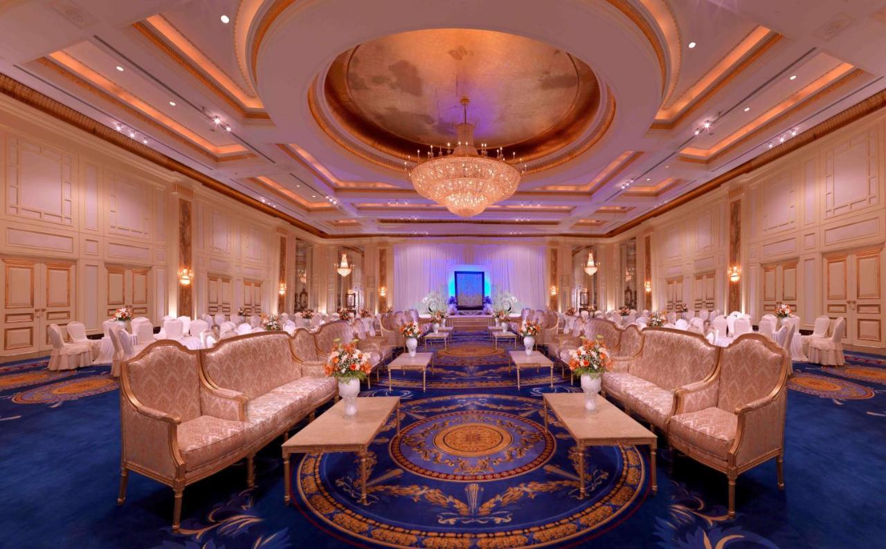 Radisson Blu Hotel, 5* Riyadh